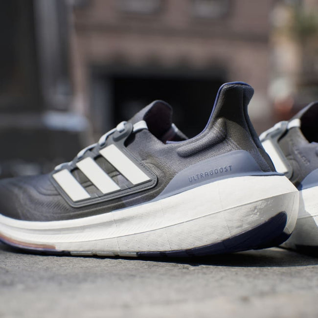 ADIDAS MEN ULTRABOOST LIGHT SHOES