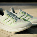 ADIDAS WOMEN ULTRABOOST LIGHT W SHOES