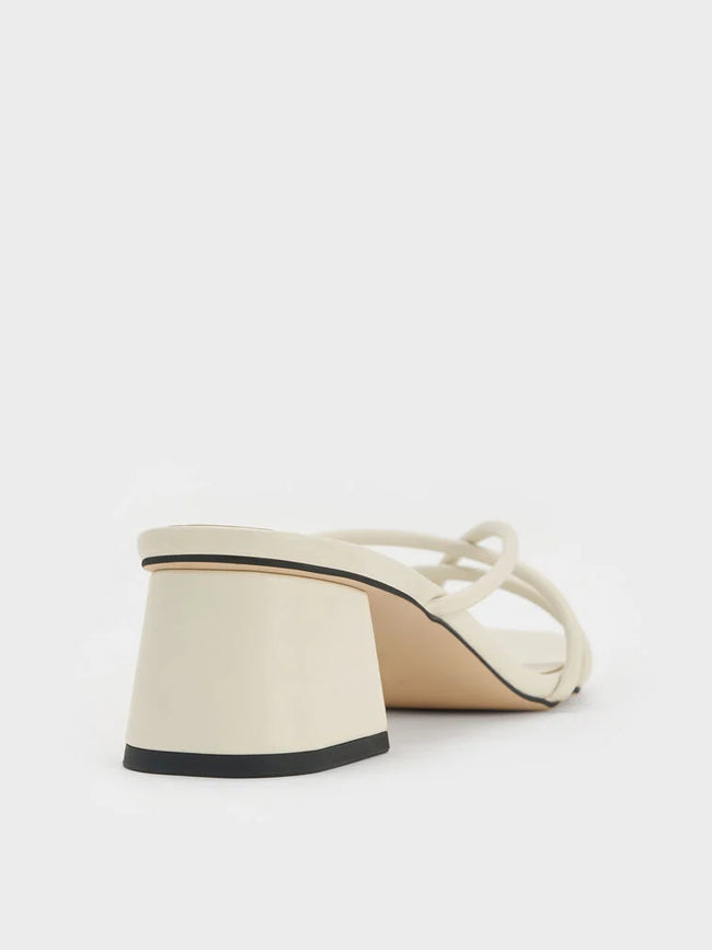 Strappy Toe-Ring Block-Heel Sandals_Chalk
