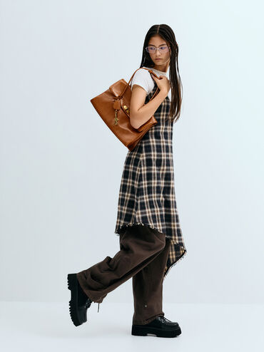 CHARLES & KEITH Women Kerry Trapeze Tote Bag_Distressed Tan