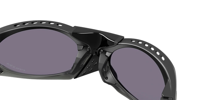 BOLD By BLAZON - Matte Black (943701) Sunglasses (OO9437 Plantaris 943701 63) by OAKLEY