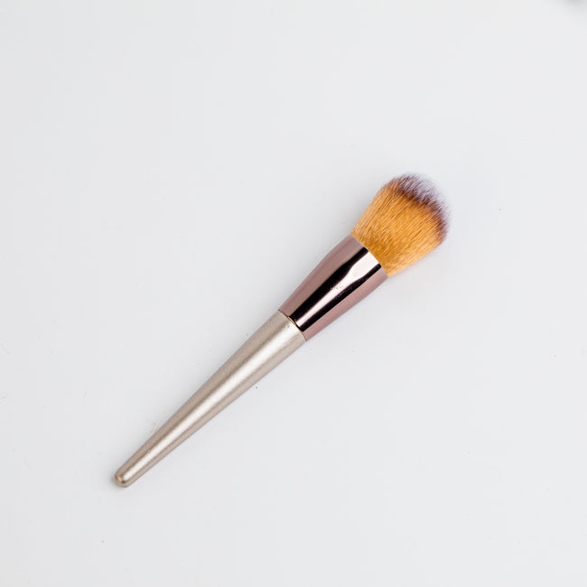 1NOM Pink Inner Diamond Oblique Blush Brush