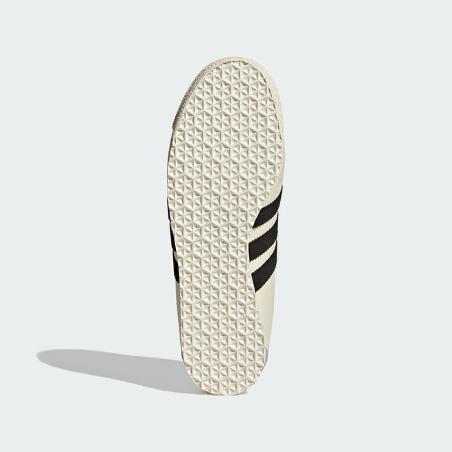 Adidas Shoes Women ITALIA 70s W        CREWHT/CBLACK/SILVMT IH6666