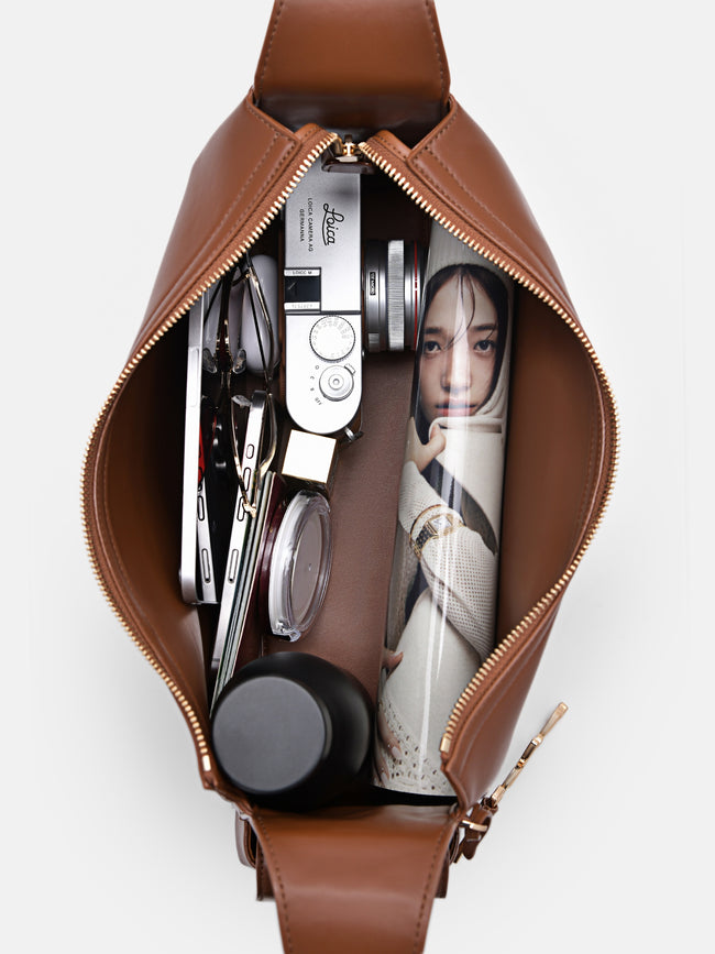 Pedro Alanis Shoulder Bag-brown