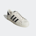 ADIDAS MEN SUPERSTAR 82 SHOES