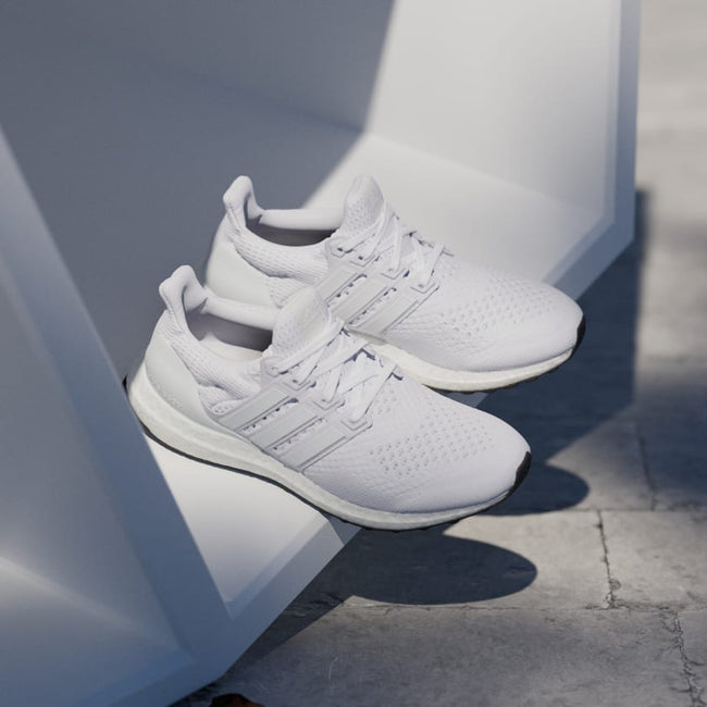 ADIDAS WOMEN ULTRABOOST 1.0 W SHOES Khit Zay ADIDAS WOMEN ULTRABOOST 1.0 W SHOES Khit Zay
