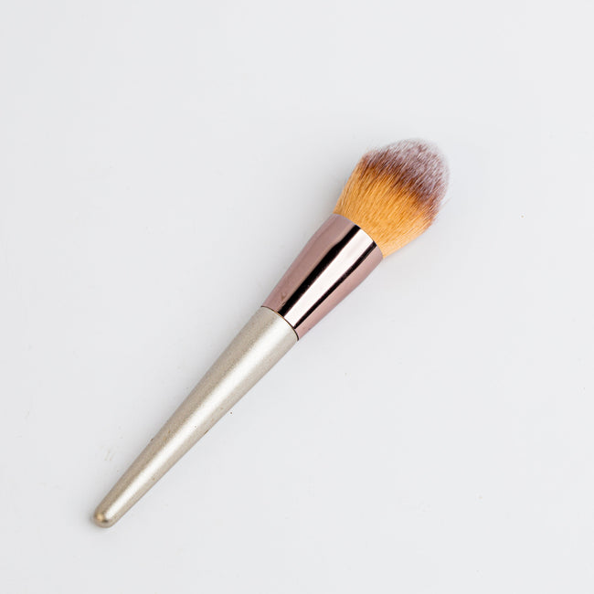 1 NOM Wooden handle Blush Brush