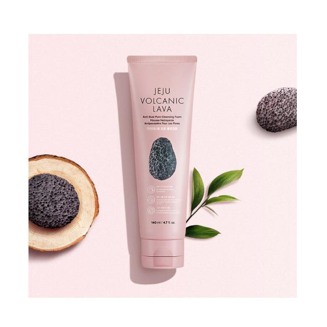 THEFACESHOP JEJU VOLCANIC LAVA ANTI DUST PORE CLEANSING FOAM 2020